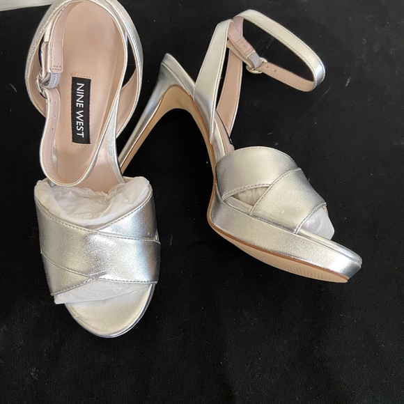 Nine West Platform Heels, Size 5.5 - Picture 1 of 4